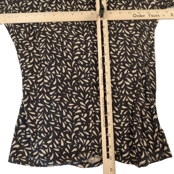 DANA BUCHMAN Top Women's Short Sleeve V-Neck Blouse Black Tan Large - Picture 11 of 12